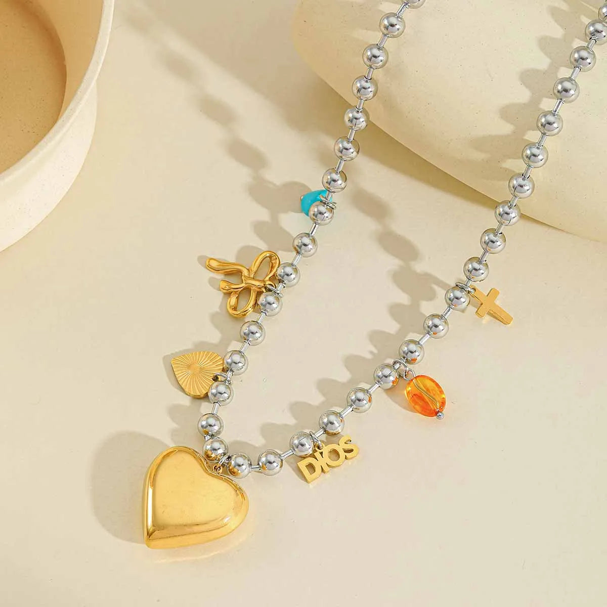 Collar happy heart